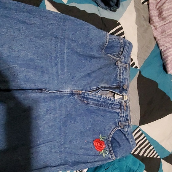 Jeans - Picture 2 of 5